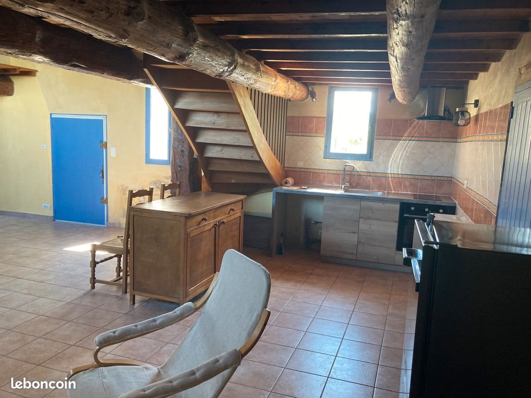 Maison à louer, 93m², Mazan