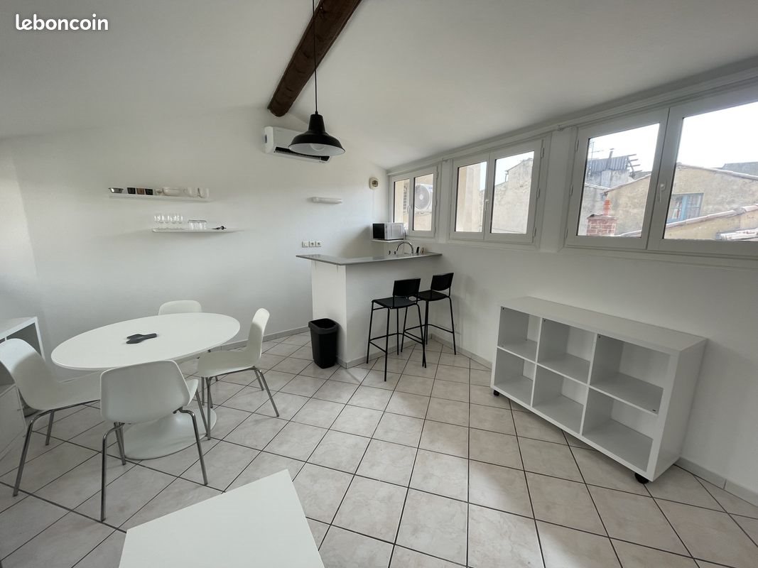 Appartement à louer, 35m², Nîmes
