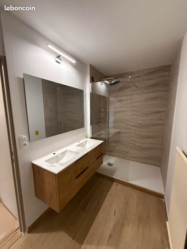 Appartement à louer, 74m², Saint-Priest-en-Jarez