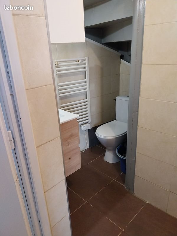 Appartement à louer, 32m², Pont-de-Chéruy