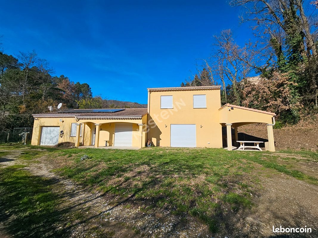 Maison à louer, 165m², Flaviac