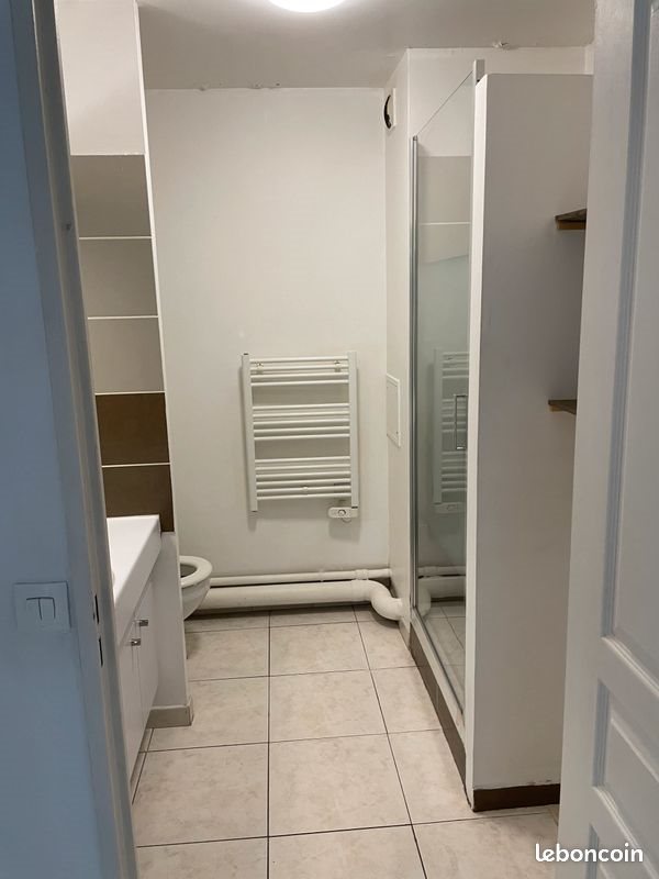 Appartement à louer, 57m², Marseille 8ème