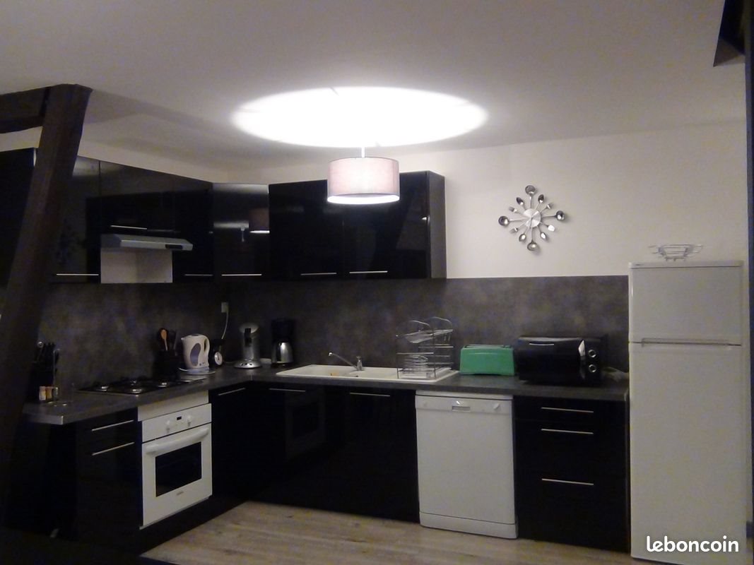 Appartement à louer, 74m², Cerfontaine
