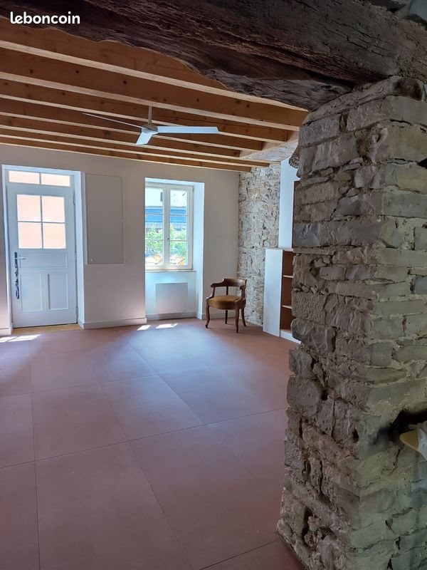 Maison à louer, 130m², Crémieu