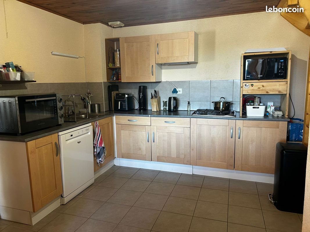 Appartement à louer, 104m², Saint-Cergues