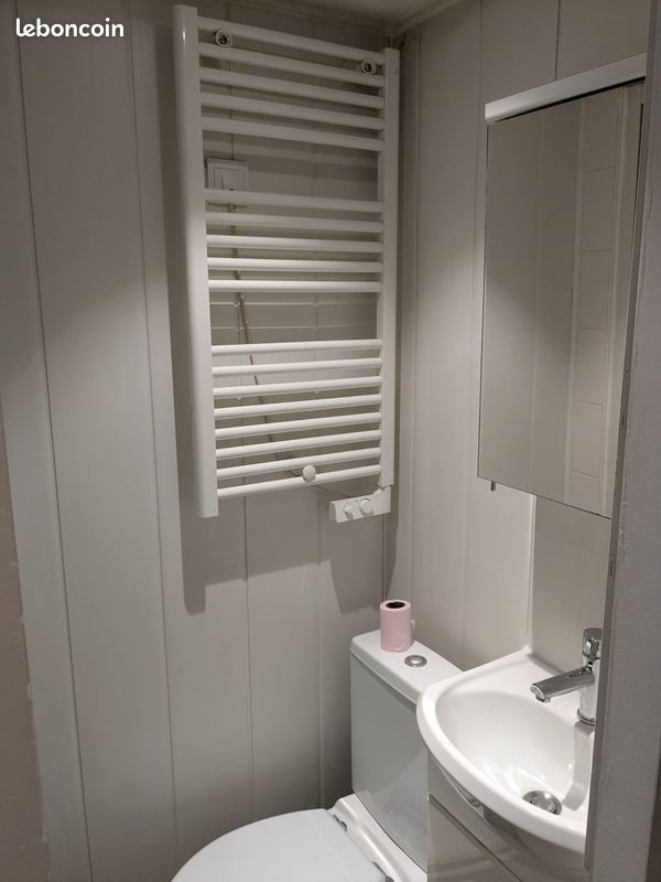 Appartement à louer, 17m², Paris 18ème