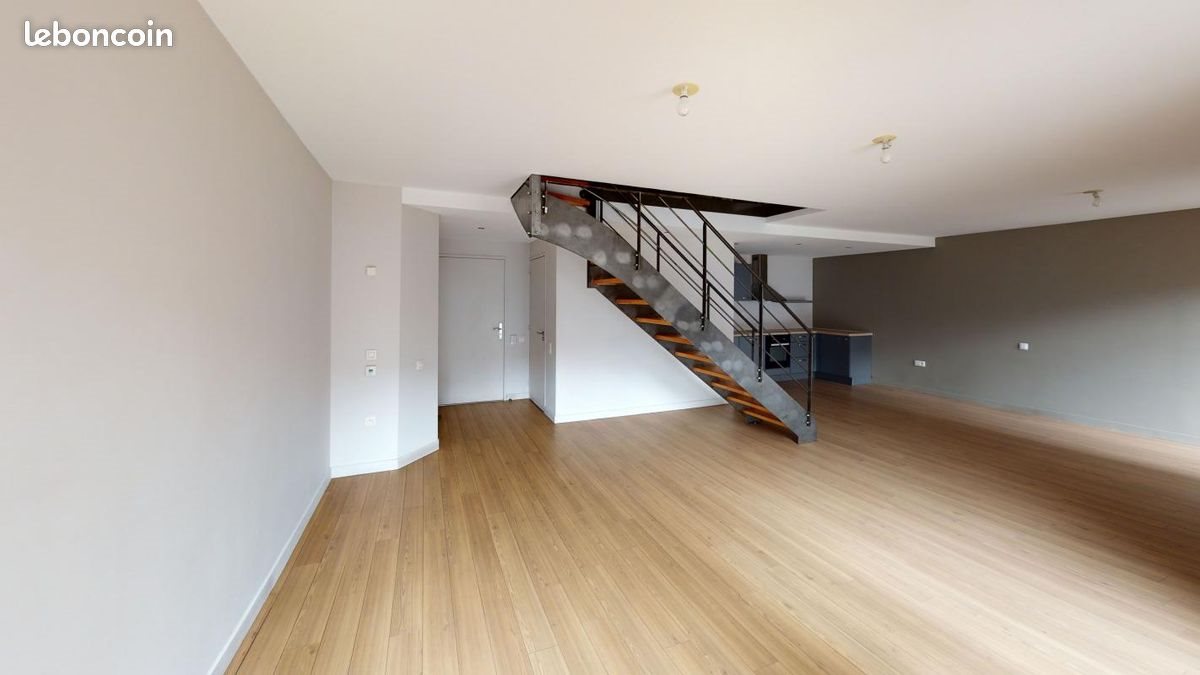 Appartement à louer, 102m², Saint-Etienne