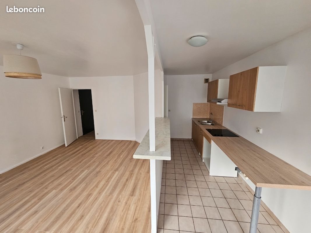 Appartement à louer, 52m², Courcouronnes