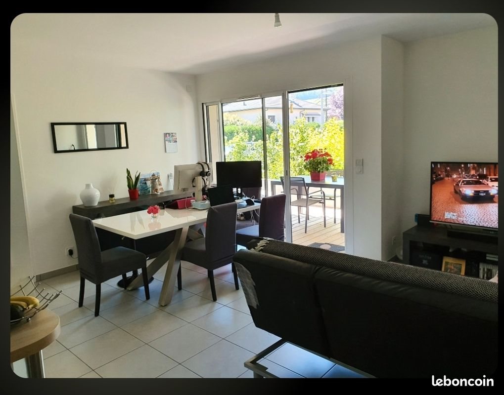 Appartement à louer, 46m², Saint-Pierre-en-Faucigny