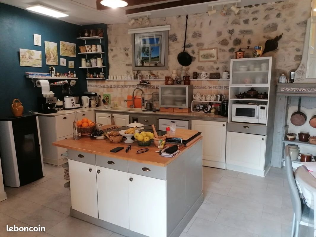 Maison à vendre, 136m², Esteil