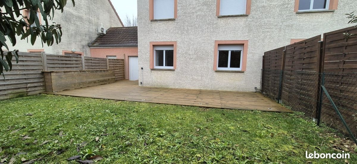 Maison à louer, 83m², Comblanchien