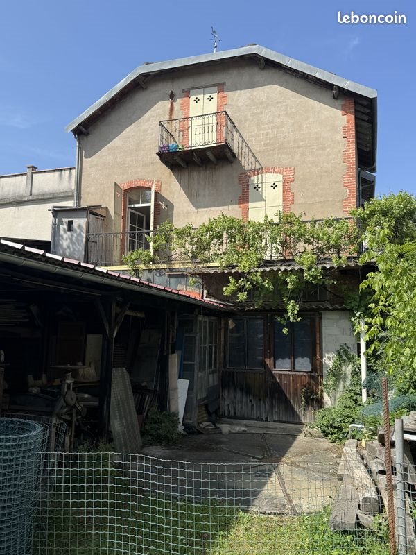 Appartement à vendre, 183m², Arpajon-sur-Cère