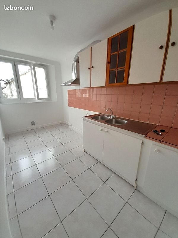 Appartement à louer, 60m², Mantes-la-Ville