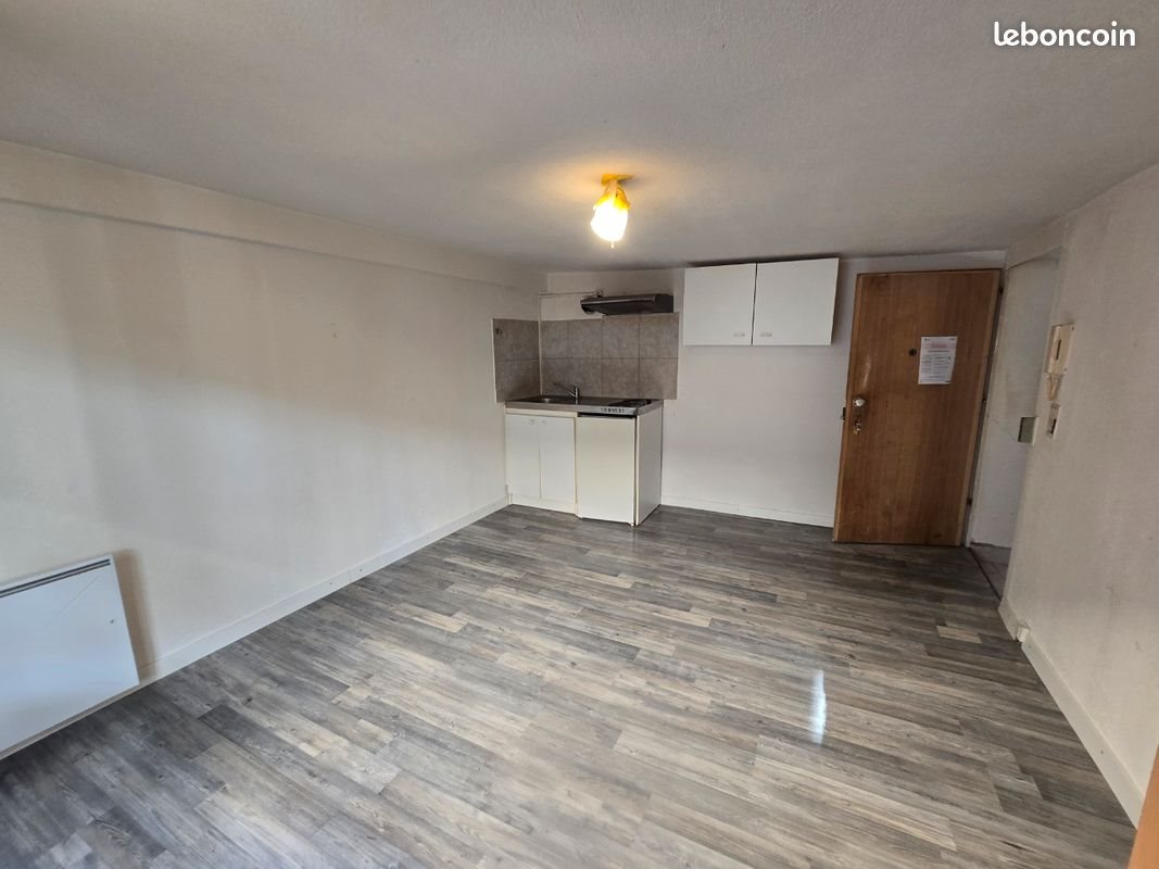 Appartement à louer, 15m², Huningue