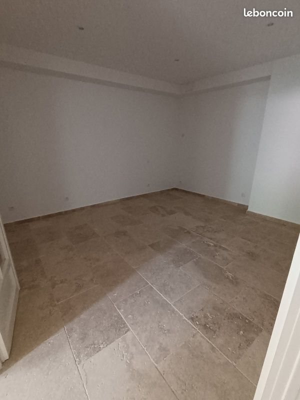 Appartement à louer, 114m², La Roquebrussanne