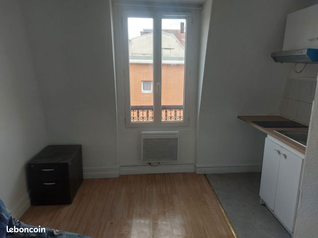Appartement à louer, 11m², Paris 18ème