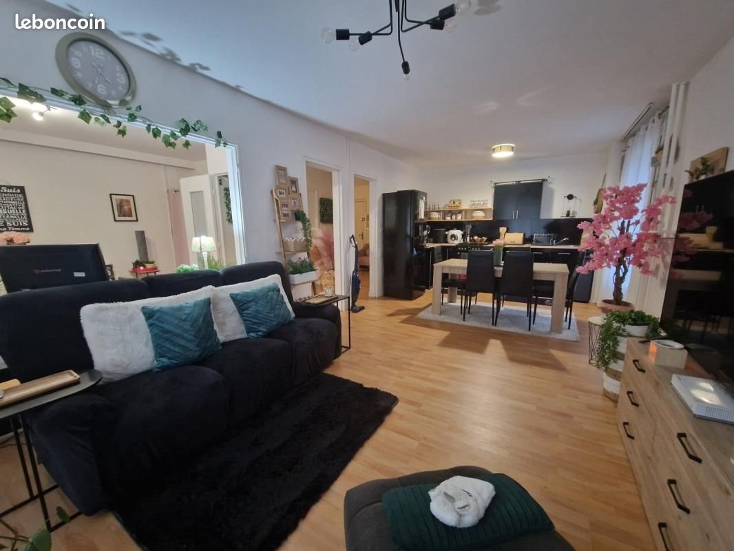 Appartement à vendre, 85m², Sedan