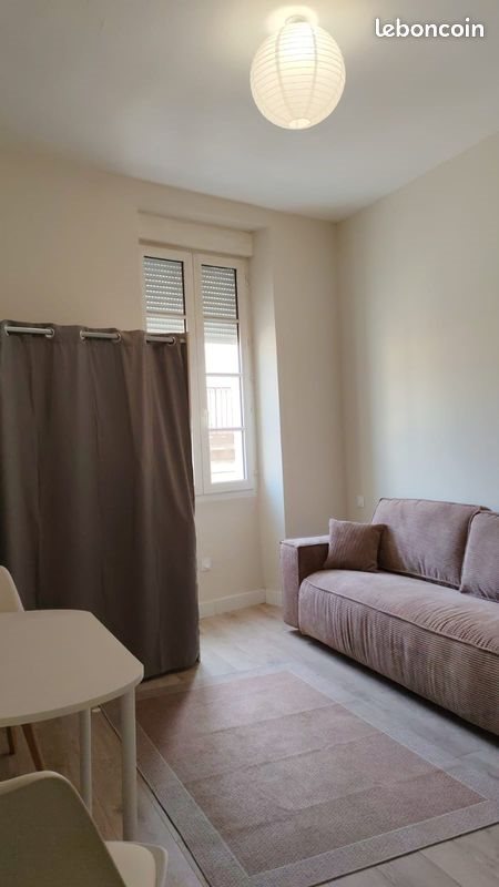 Appartement à louer, 23m², Nîmes