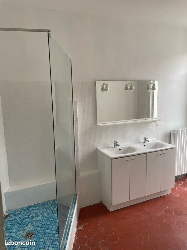 Appartement à louer, 120m², Nîmes