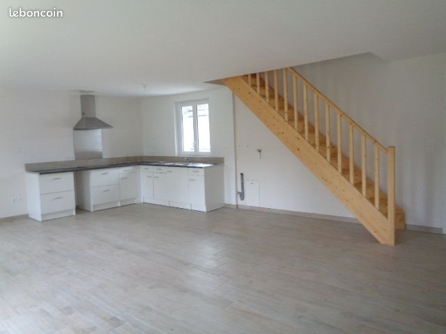 Maison à louer, 76m², Portets