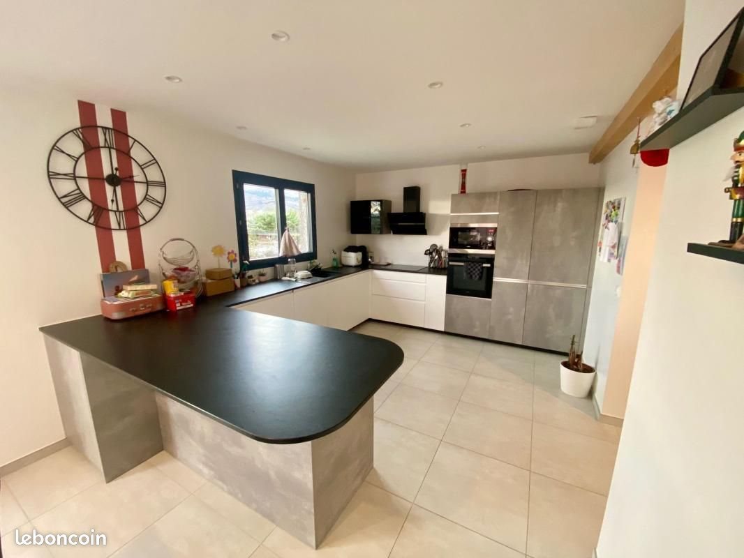 Maison à louer, 101m², Jonzier-Epagny