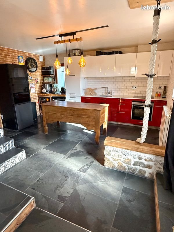 Maison à vendre, 110m², Bons-en-Chablais