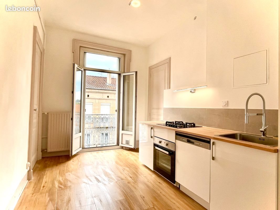 Appartement à vendre, 62m², Le Chambon-Feugerolles
