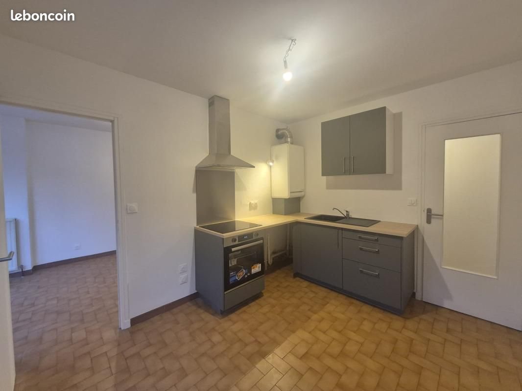 Appartement à louer, 50m², Saint-Galmier