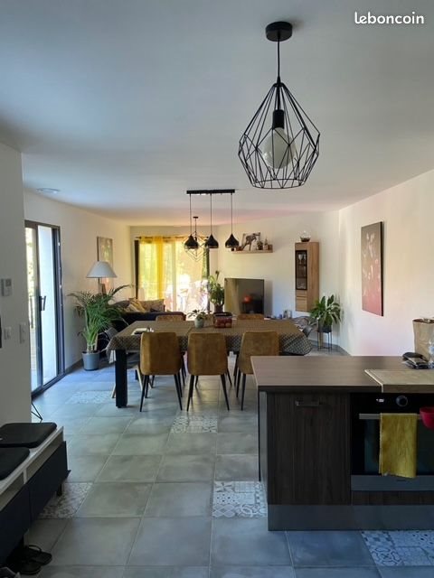 Maison à louer, 95m², Nîmes