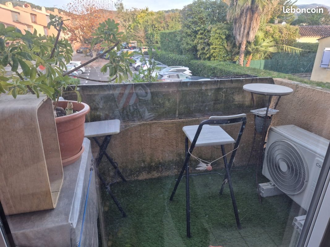 Appartement à louer, 25m², Pégomas