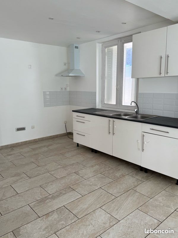 Appartement à louer, 100m², Décines-Charpieu