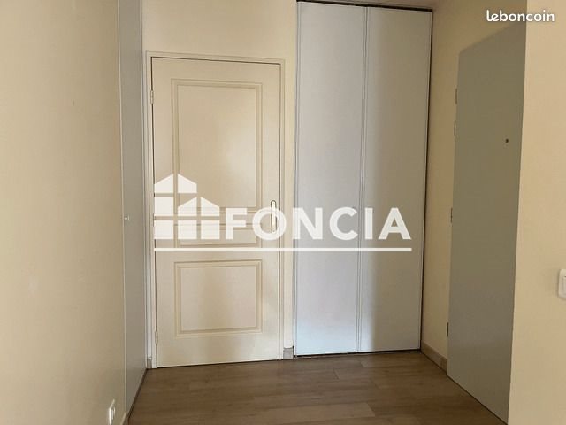 Appartement à louer, 70m², Villemandeur