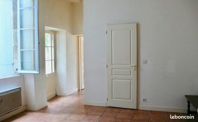 Appartement à louer, 65m², Condom