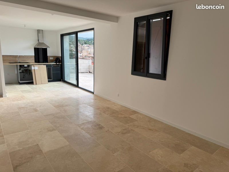 Appartement à louer, 70m², Ceyreste