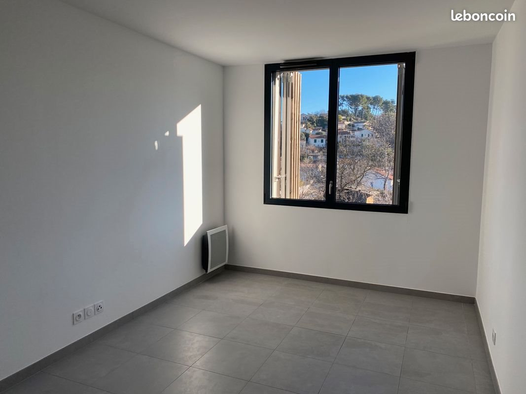 Appartement à louer, 69m², La Penne-sur-Huveaune