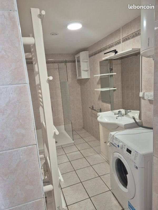 Maison à louer, 28m², Vaulx-en-Velin