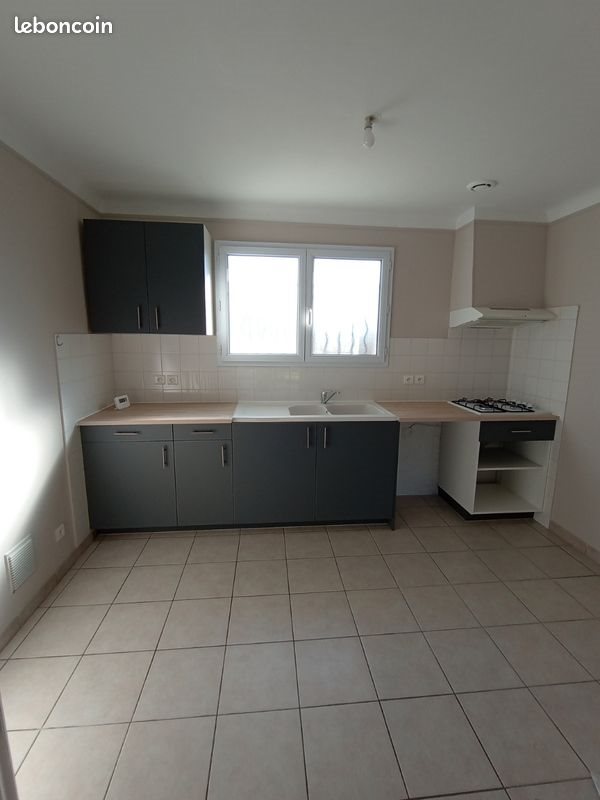 Maison à louer, 90m², Bon-Encontre