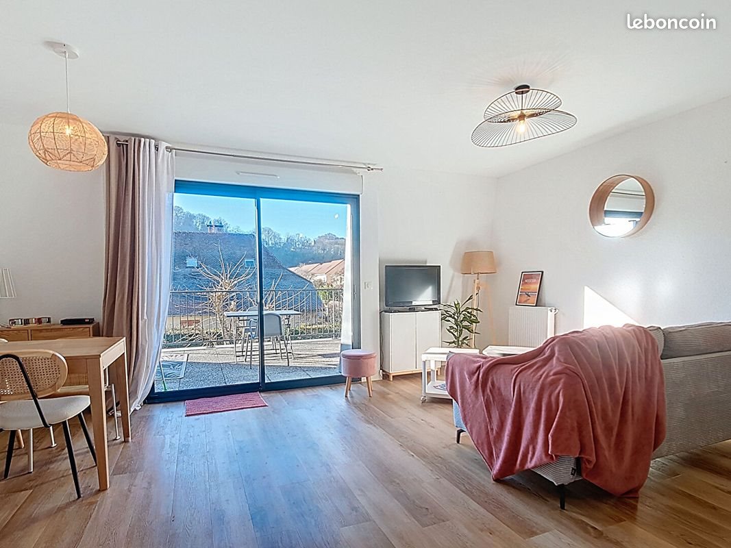 Appartement à louer, 79m², Gelos