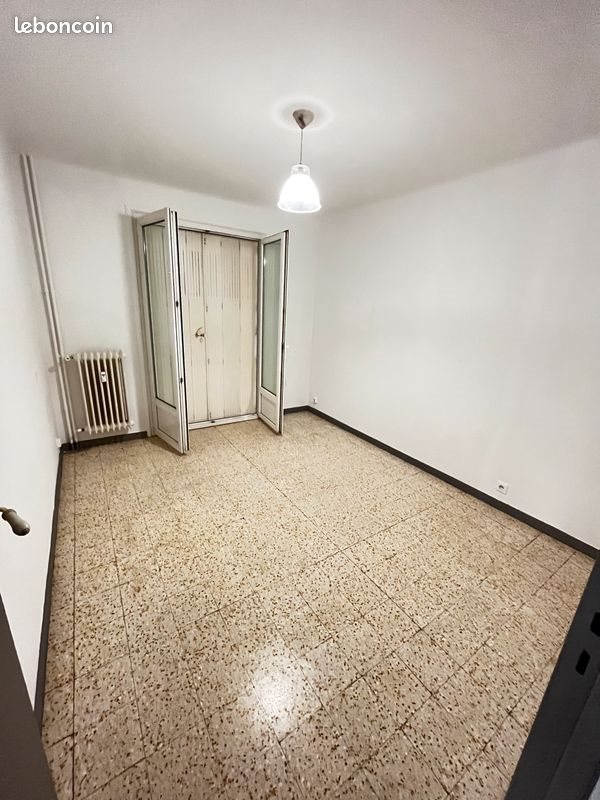 Appartement à louer, 70m², Toulon