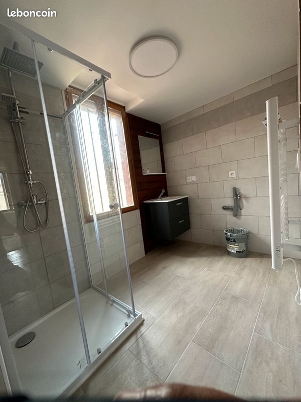 Maison à louer, 45m², Pieusse