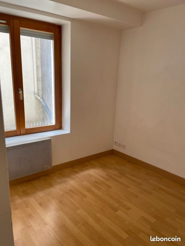Appartement à louer, 35m², Saint-Etienne