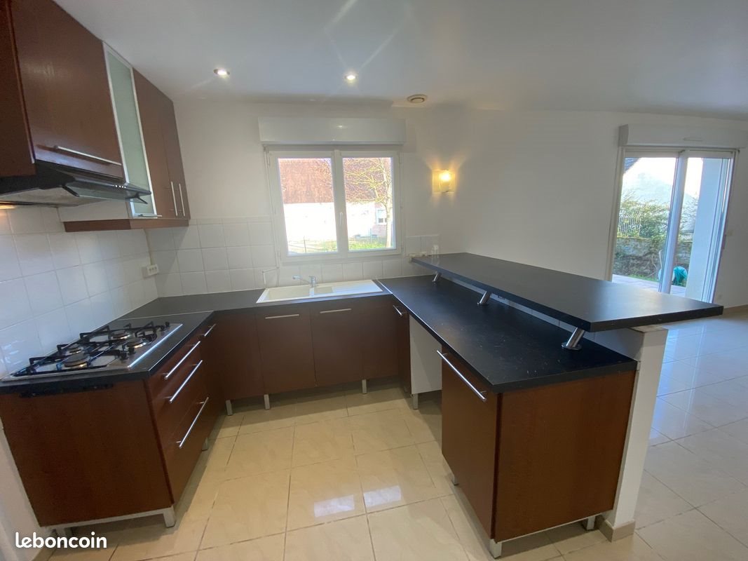 Maison à louer, 125m², Champs-sur-Yonne