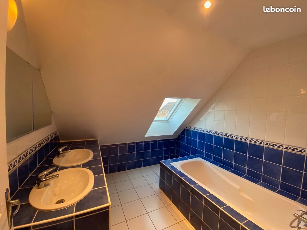 Maison à louer, 125m², Champs-sur-Yonne