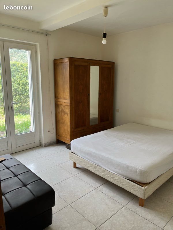 Appartement à louer, 75m², Montpeyroux