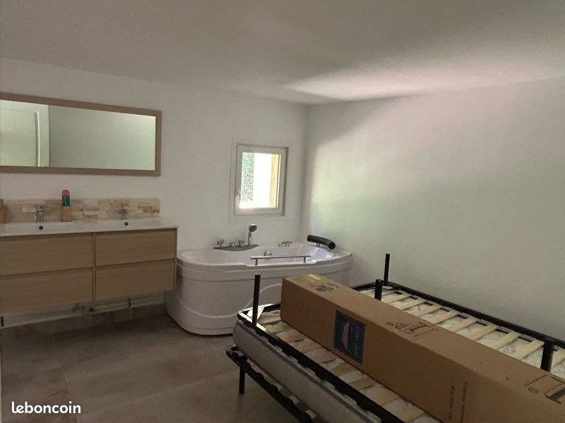 Maison à louer, 65m², Fréjus