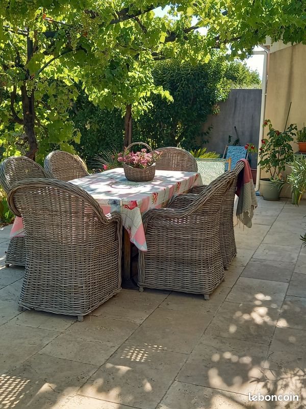 Maison à louer, 1m², Rougiers