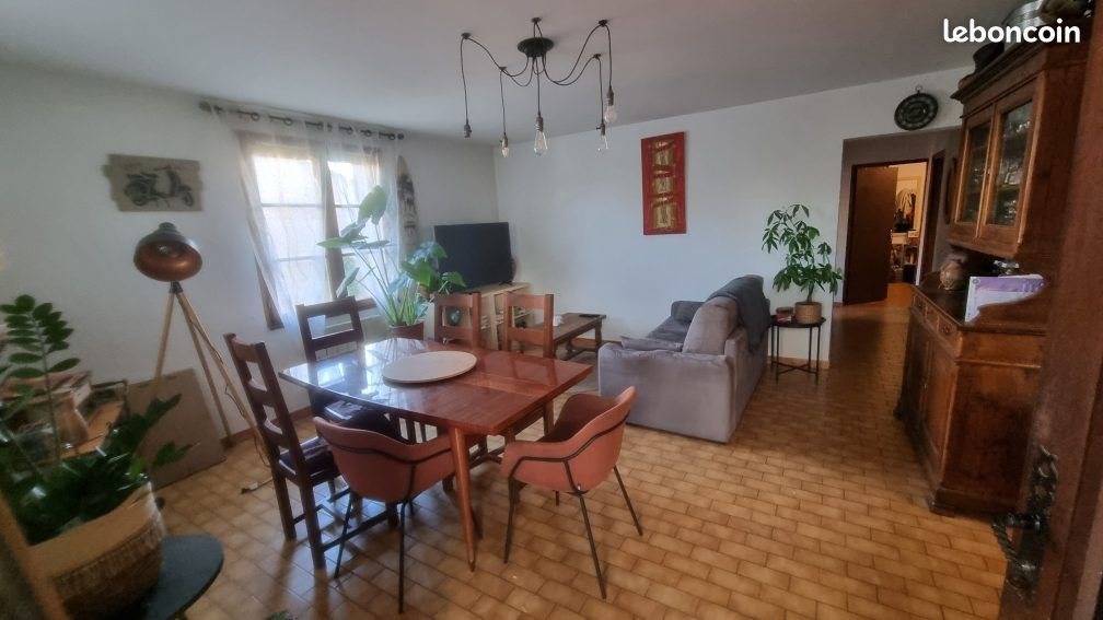 Appartement à louer, 81m², Vaison-la-Romaine