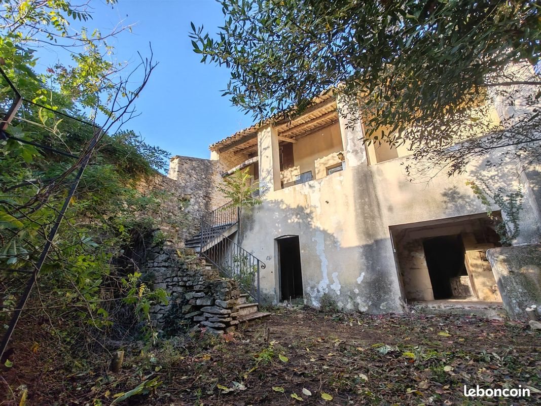 Maison à vendre, 160m², Saint-Marcel-de-Careiret