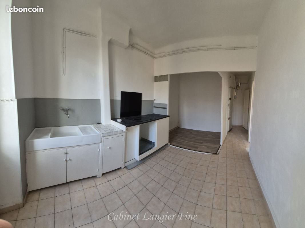 Appartement à louer, 39m², Marseille 8ème