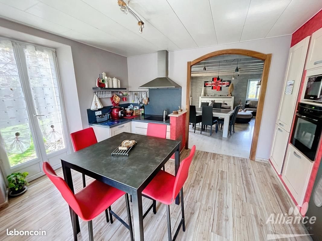 Maison à vendre, 185m², Seloncourt